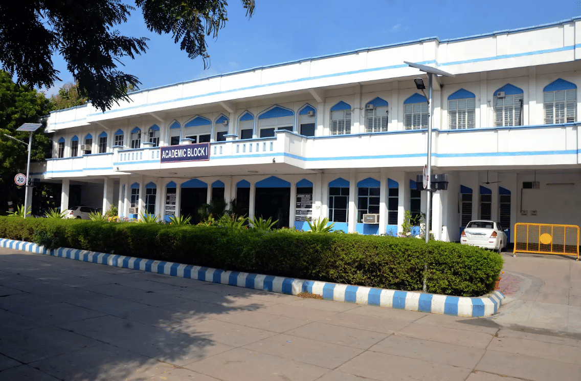 Integral University Lucknow Academic Building photo 17